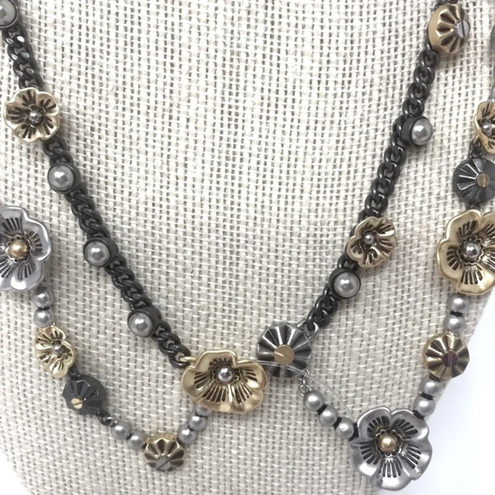 COACH Womens Tea Rose Applique Mixed-Metal Chain 18” Necklace Eclectic Studs NEW